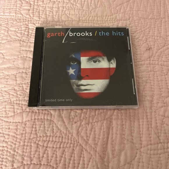 Garth Brooks cd bundle - Picture 2 of 6